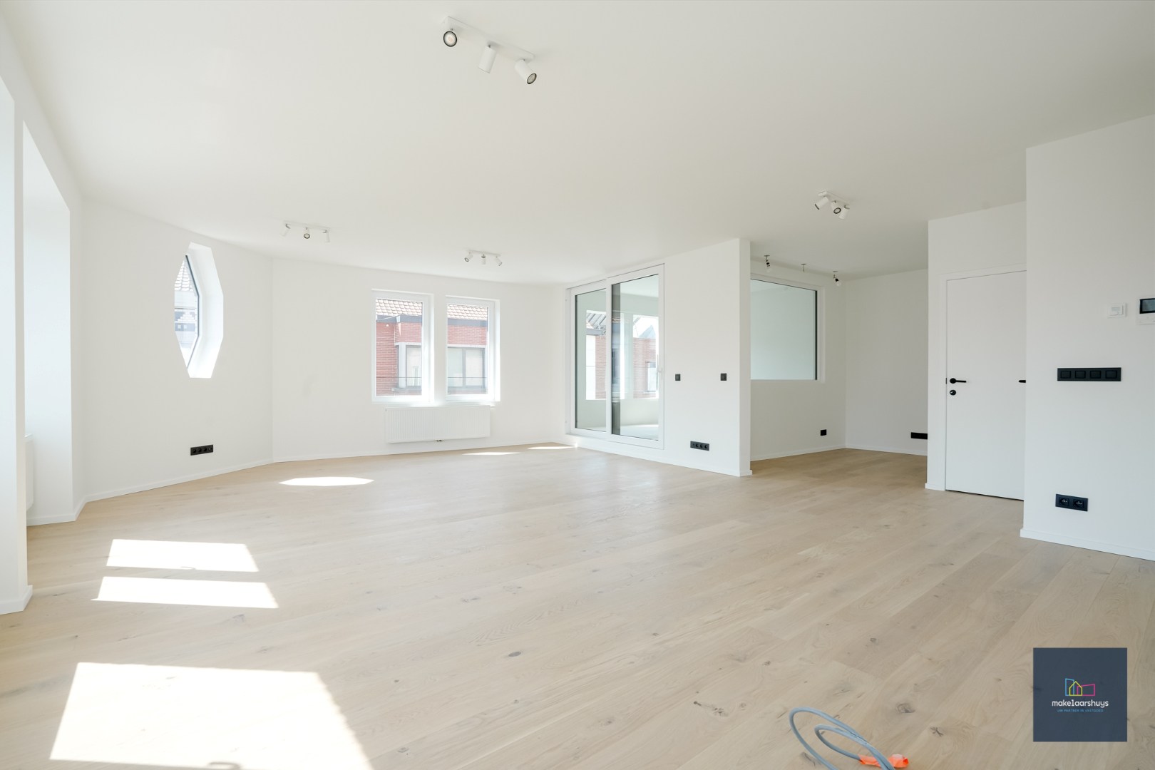 Stijlvol gerenoveerd duplex 3 slaapkamerappartement  met terras 