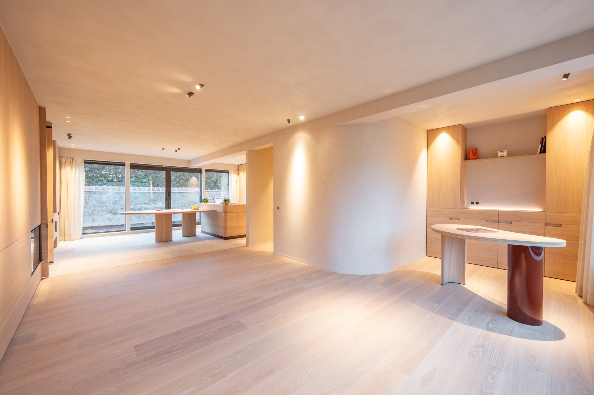 Luxe, comfort kortom een prachtig gerenoveerde woning in hartje Knokke. 