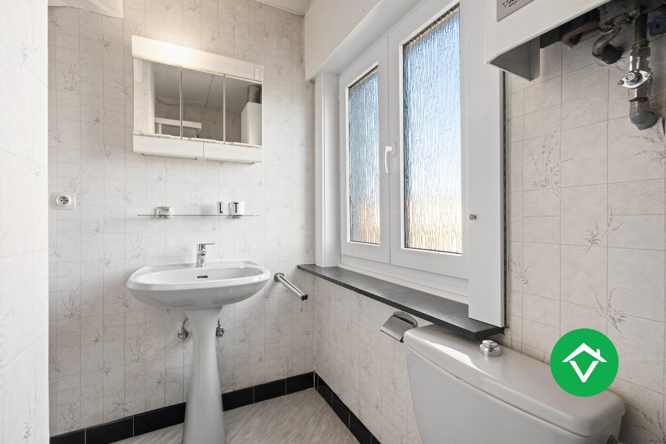 Gezinswoning met 4 slaapkamers  in rustige woonwijk te Roeselare 