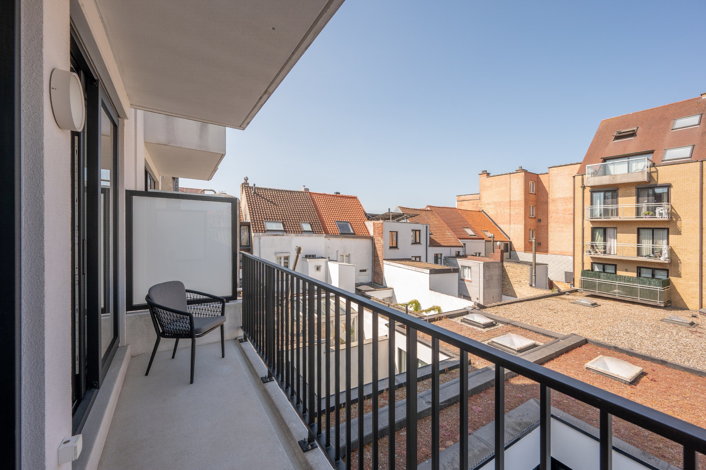 Appartement spacieux et récent (2021) situé sur l'avenue Paul Parmentier à Knokke. 