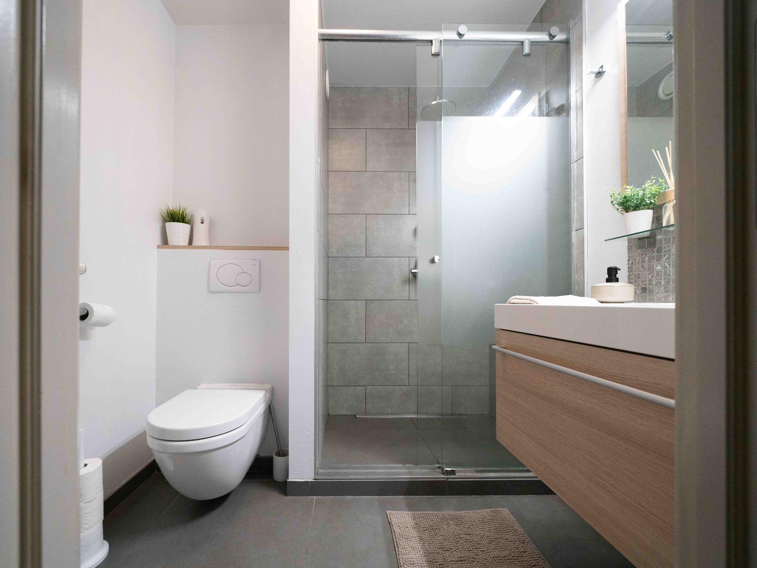 Recente woning met 7 kamers, 2 badkamers, garage en tuin 