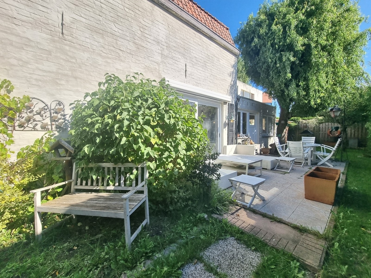 Zeer charmevolle, te renoveren woning te Weskapelle 