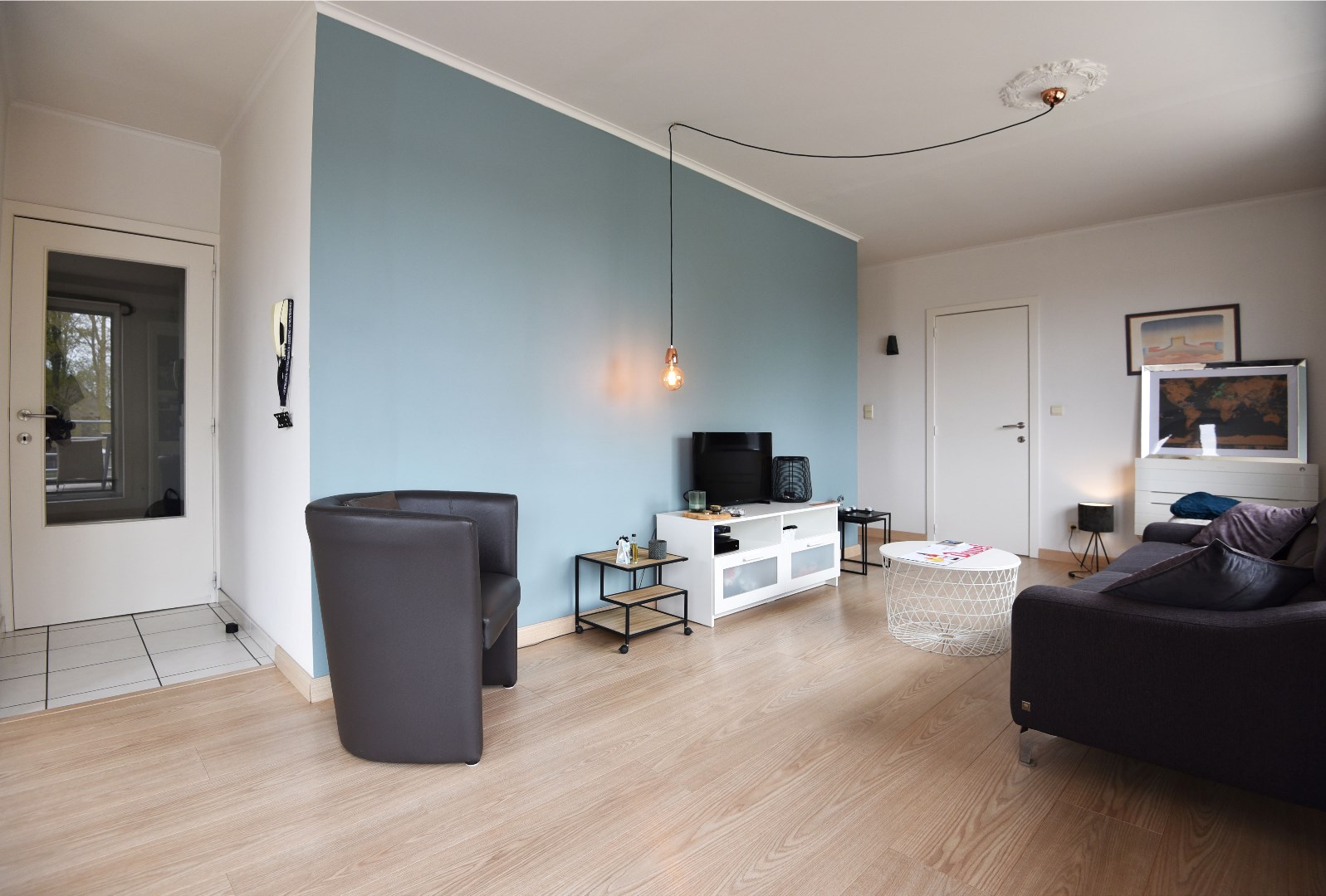 Energiezuinig app. 82m² met 2 slpks, zonnig terras en garage te Adegem 