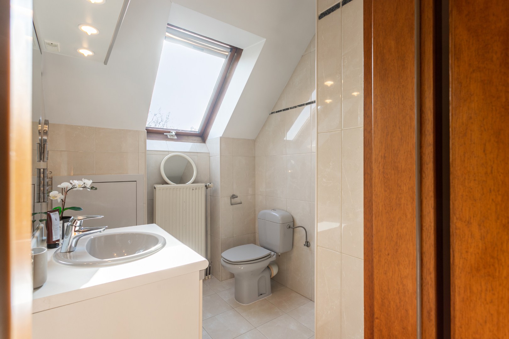 Instapklare gezinswoning met 5 slaapkamers, 2 badkamers en EPC B op topligging in Wezembeek-Oppem 