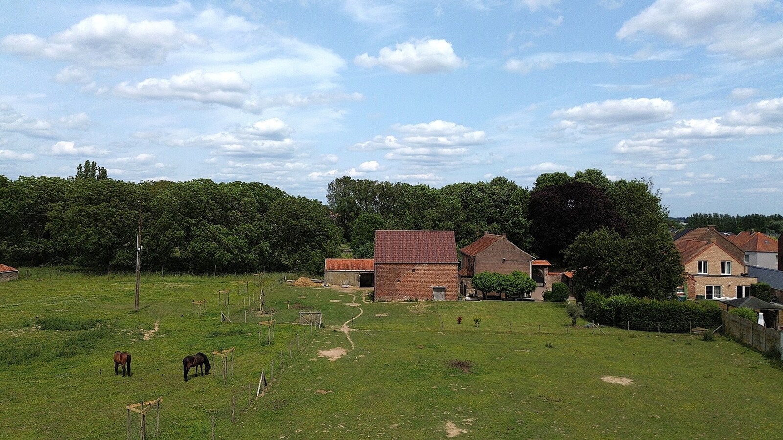 Prachtig perceel voor OPEN BEBOUWING te Kumtich 