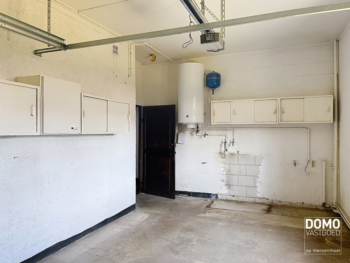 RUIME WONING MET 4 SLAAPKAMERS OP RUSTIGE LOCATIE IN DORNE (MAASEIK) 