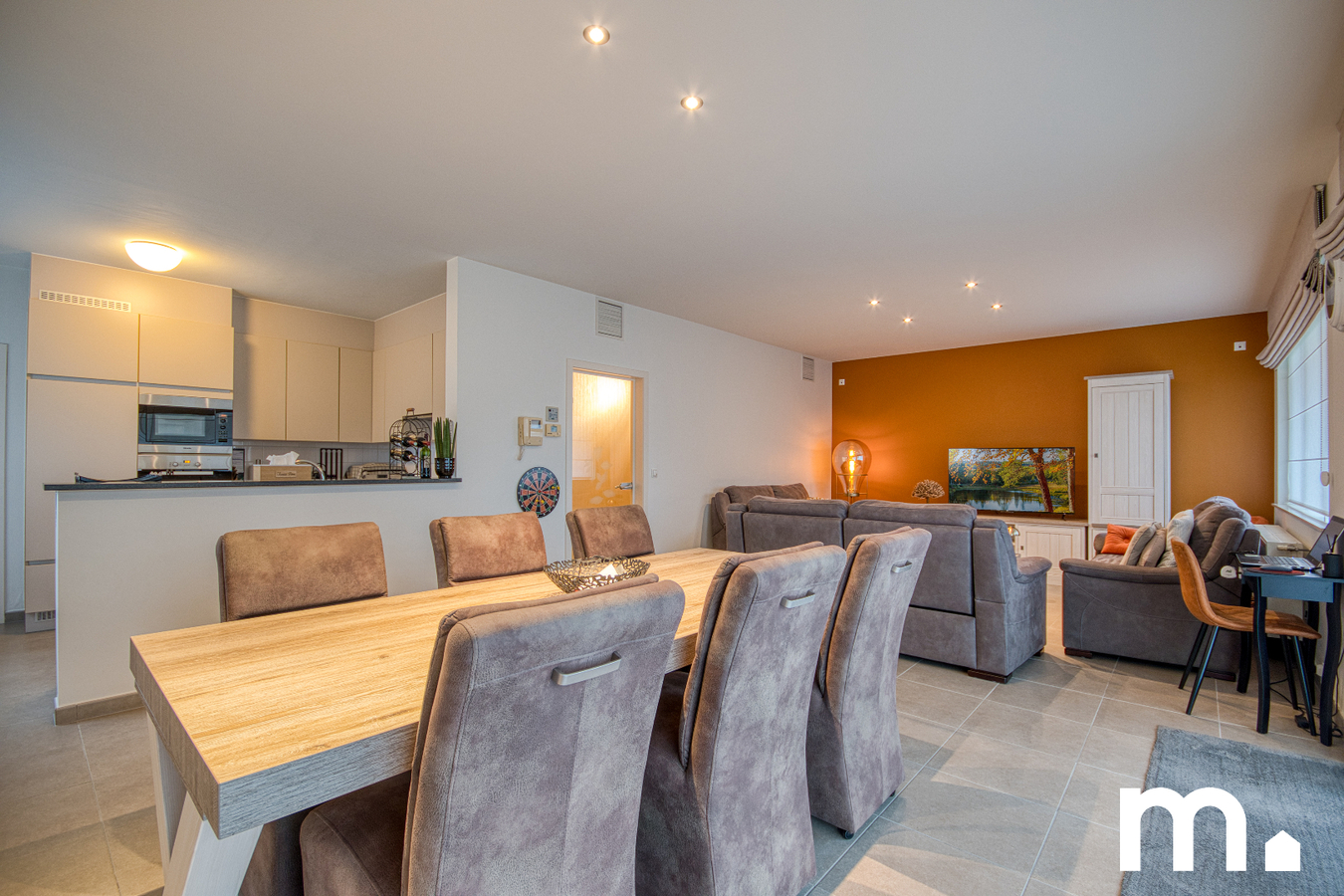 Instapklaar gelijkvloers appartement aan het Leopold III park in Kortrijk te koop ! 
