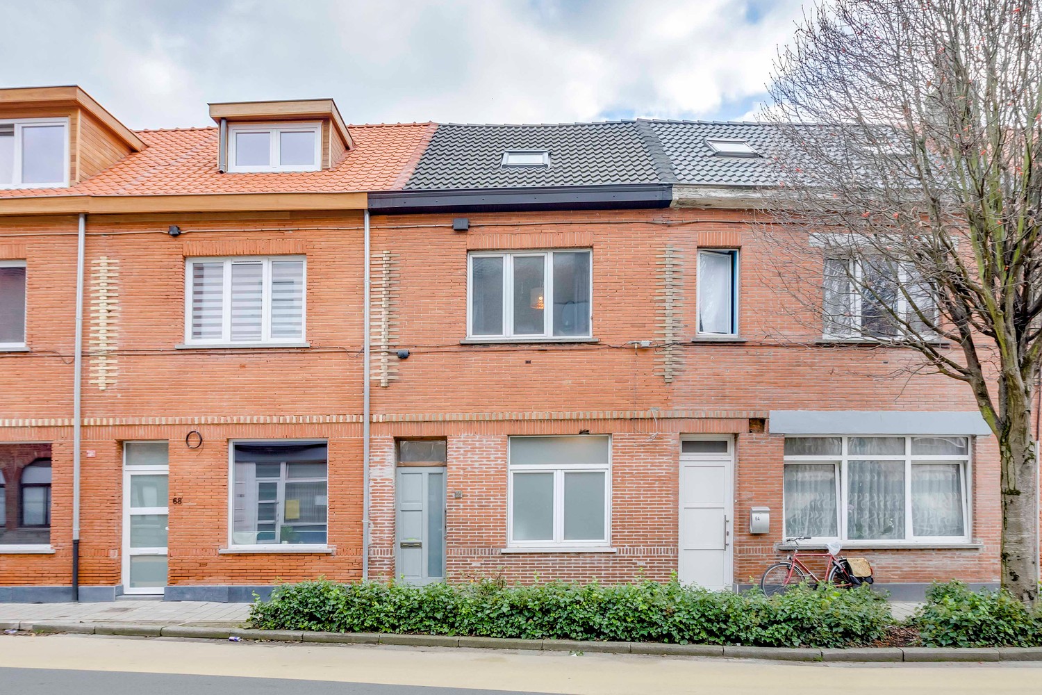 instapklare rijwoning met uitstekende ligging en tuin 