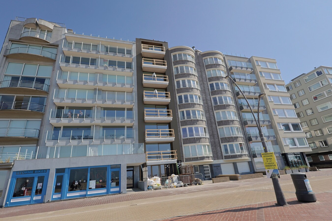 De res. Pure Sea: 7 luxe appartementen met frontaal zeezicht in Oostduinkerke. 