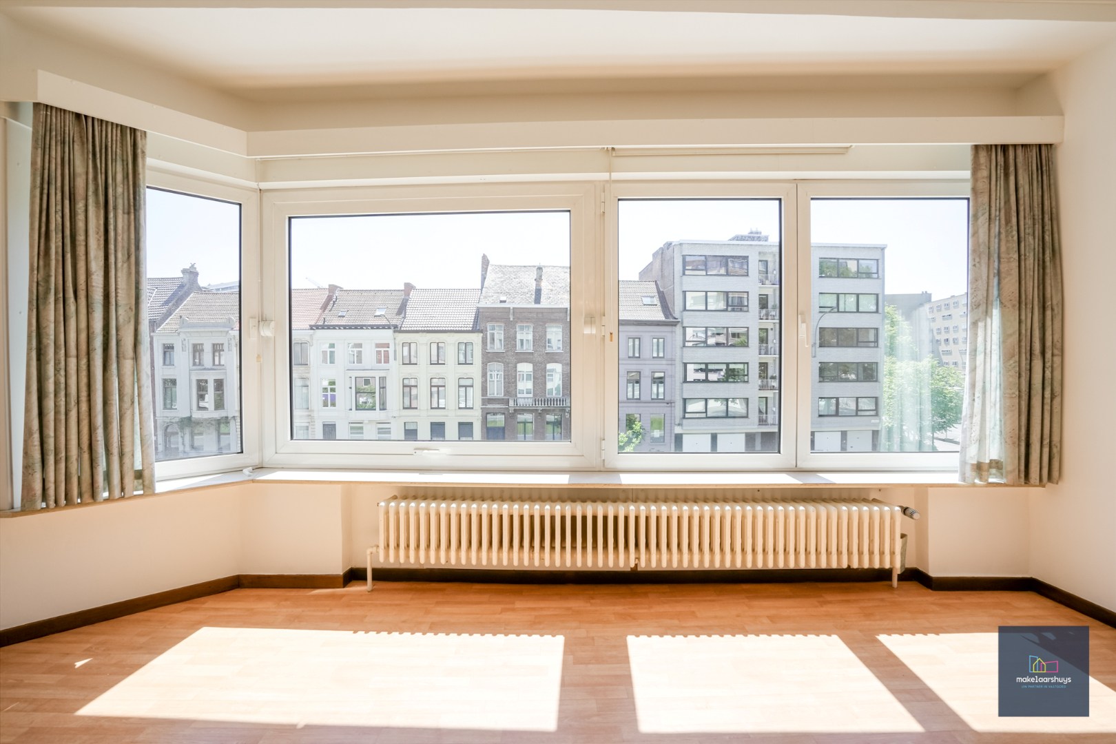 Ruim 3-slp.k.appartement met garage + kelder 
