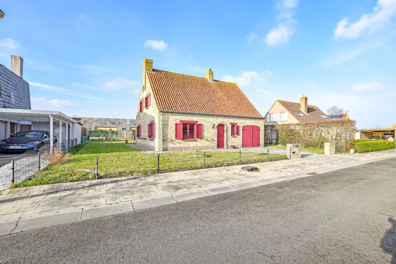 Alleenstaande woning op 660 m² te Nieuwpoort-Stad!