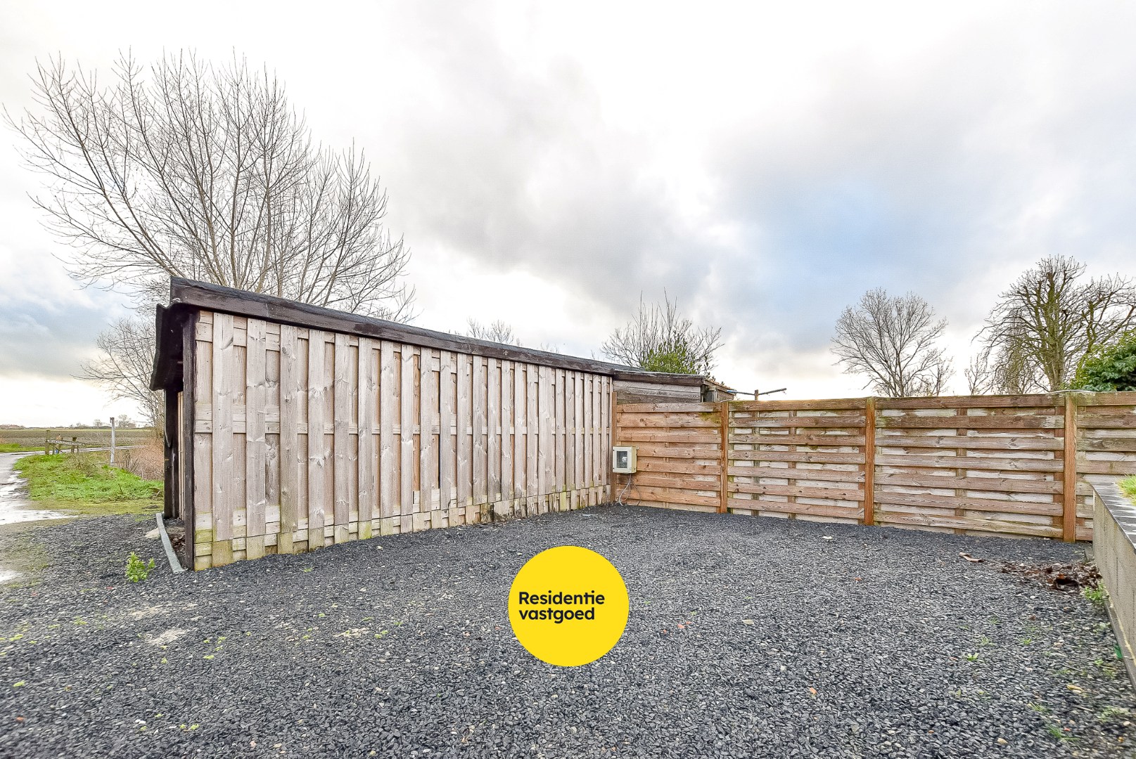 Gezellige halfopen woning met tuin en parking 