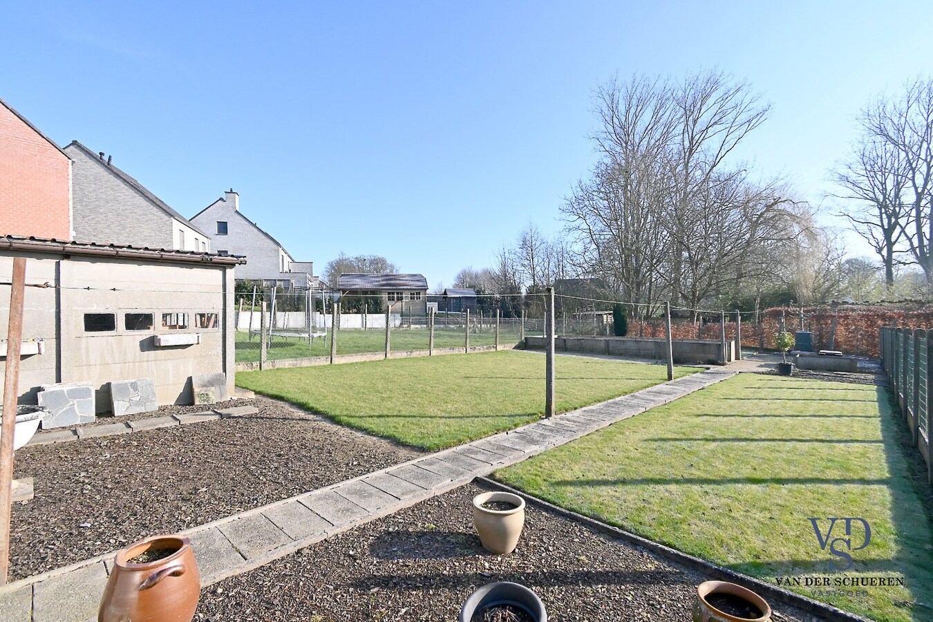 Ruime Half Open Bebouwing 