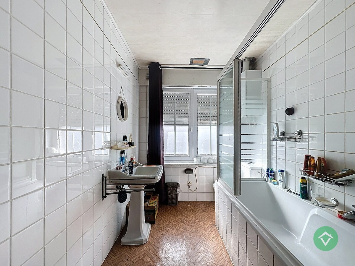 Gezinswoning met 3 slaapkamers en tuin op centrale ligging in Torhout 