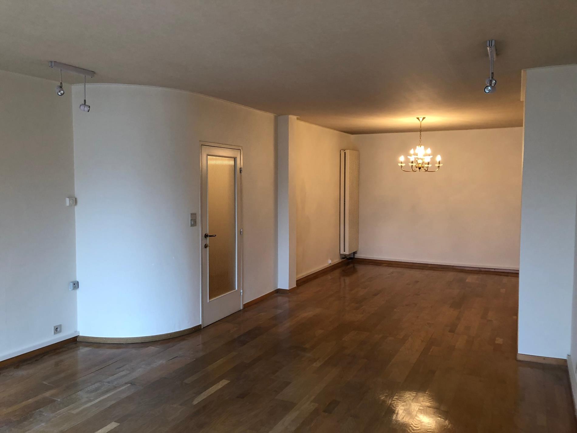 Luchtig appartement met balkon 