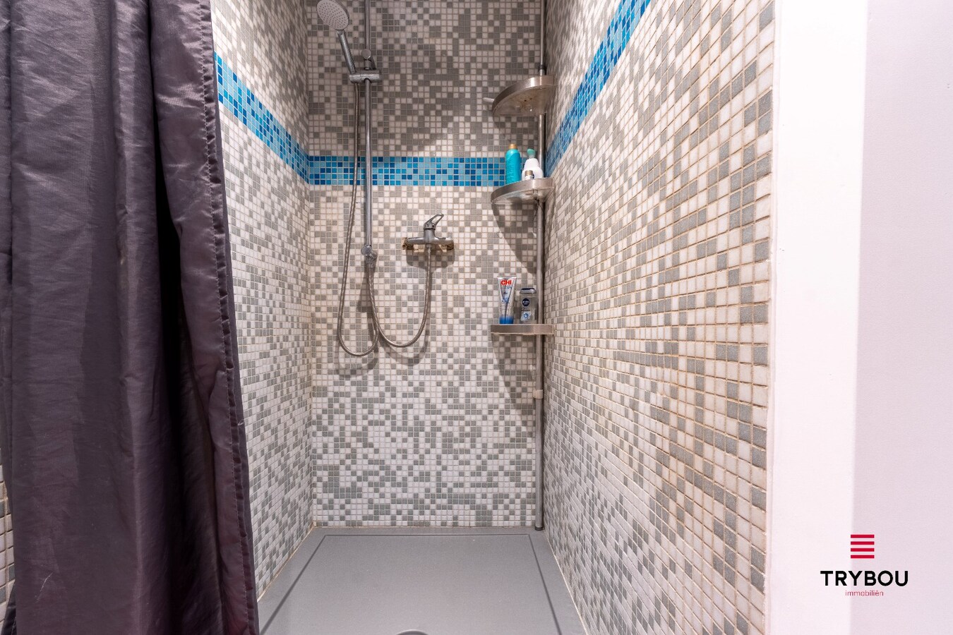 Instapklare woning met 2 slaapkamers, garage en tuin 