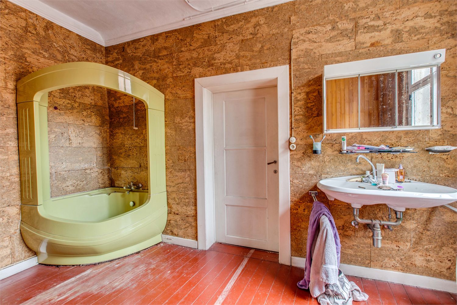 Prachtige voormalige dokterspraktijk, idylisch gelegen 