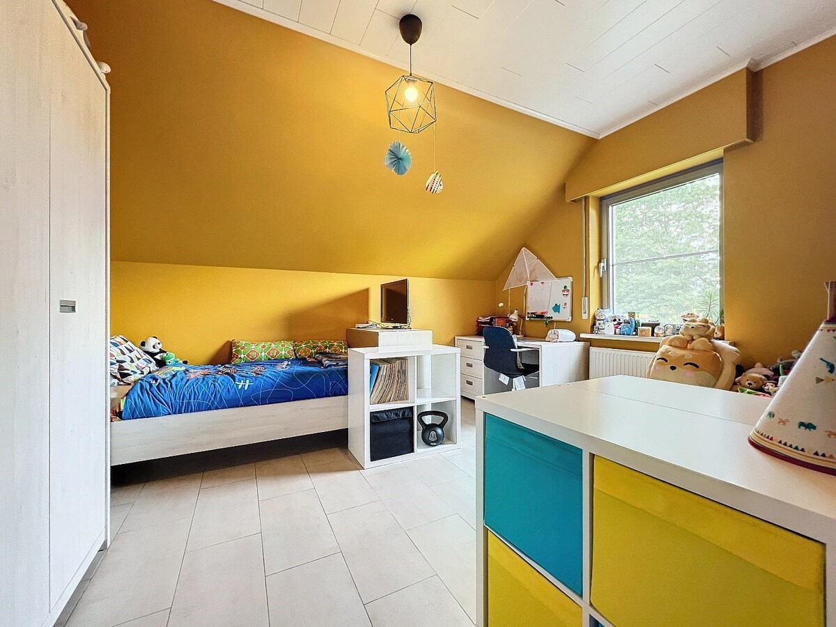 Recente, energiezuinige (label A) villa met groene achteruit te St.-Lievens-Houtem 