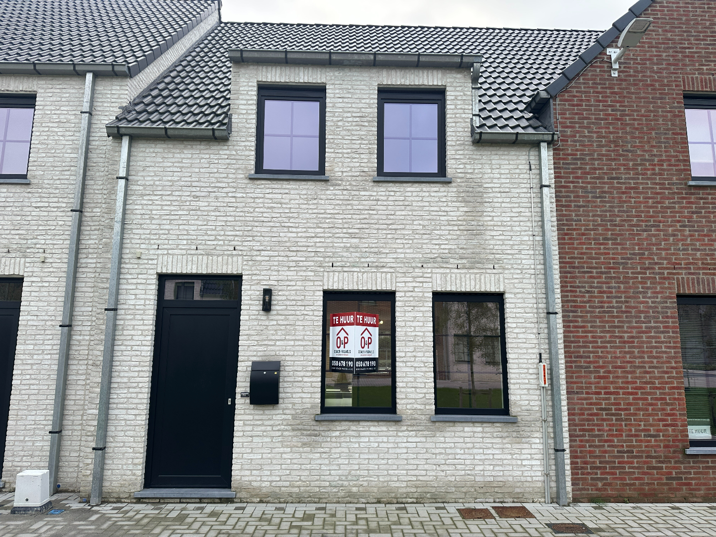 Mooie nieuwbouwwoning met 3 slpk en tuin, rustig gelegen in Torhout Wijnendale 