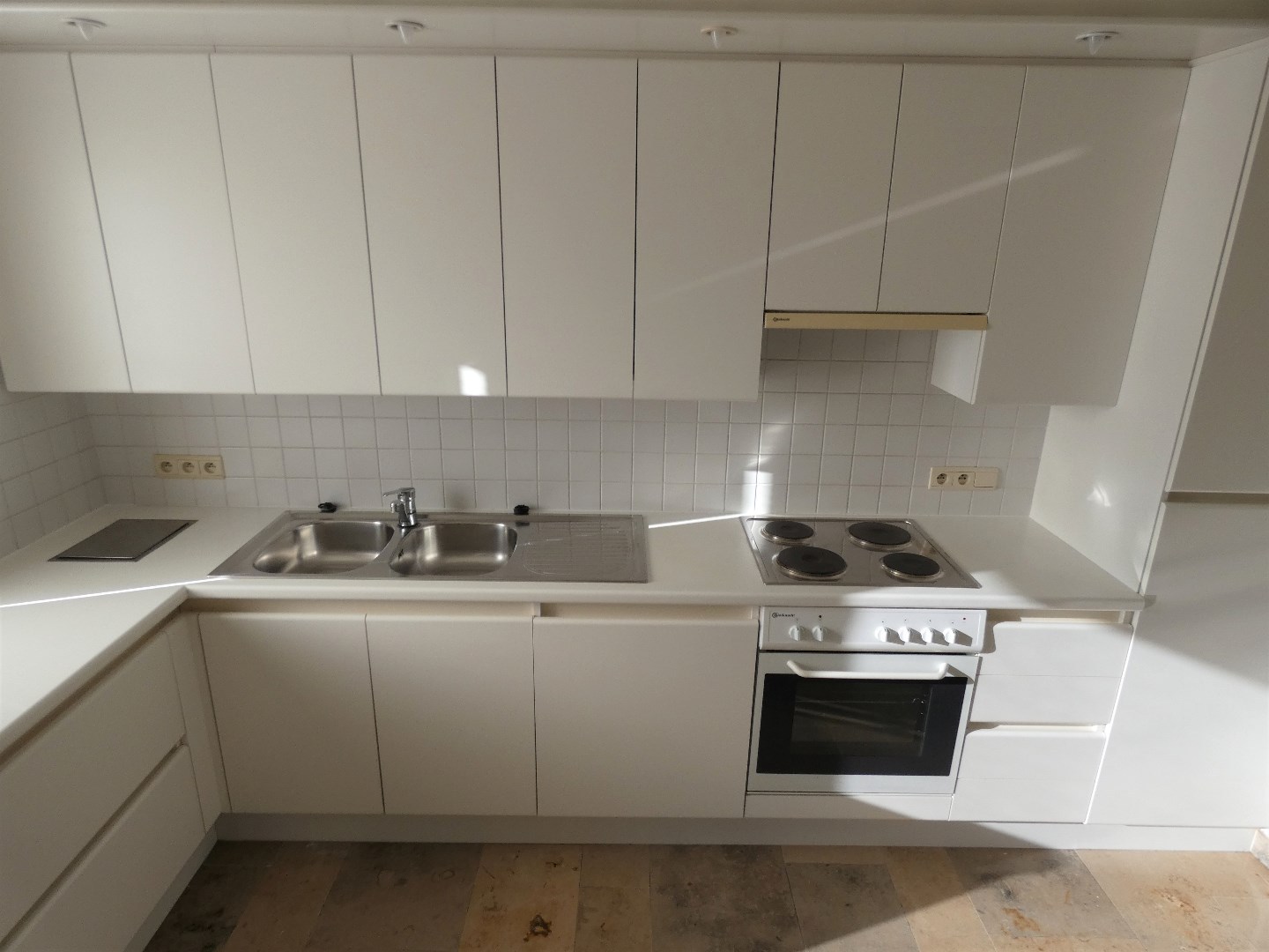 Ruim 2-slpk appartement (97 m²), met zonnig terras, Torhout 