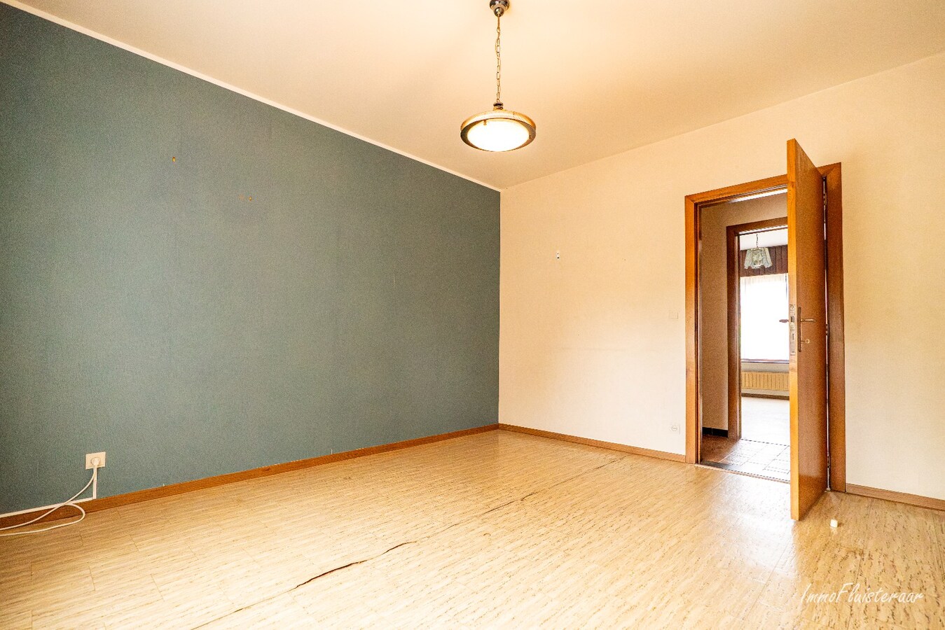 Vrijstaande woning met bijgebouw op 1 ha (Aankoop extra aanpalende ca. 2 ha mogelijk) te Heist-op-den-Berg 