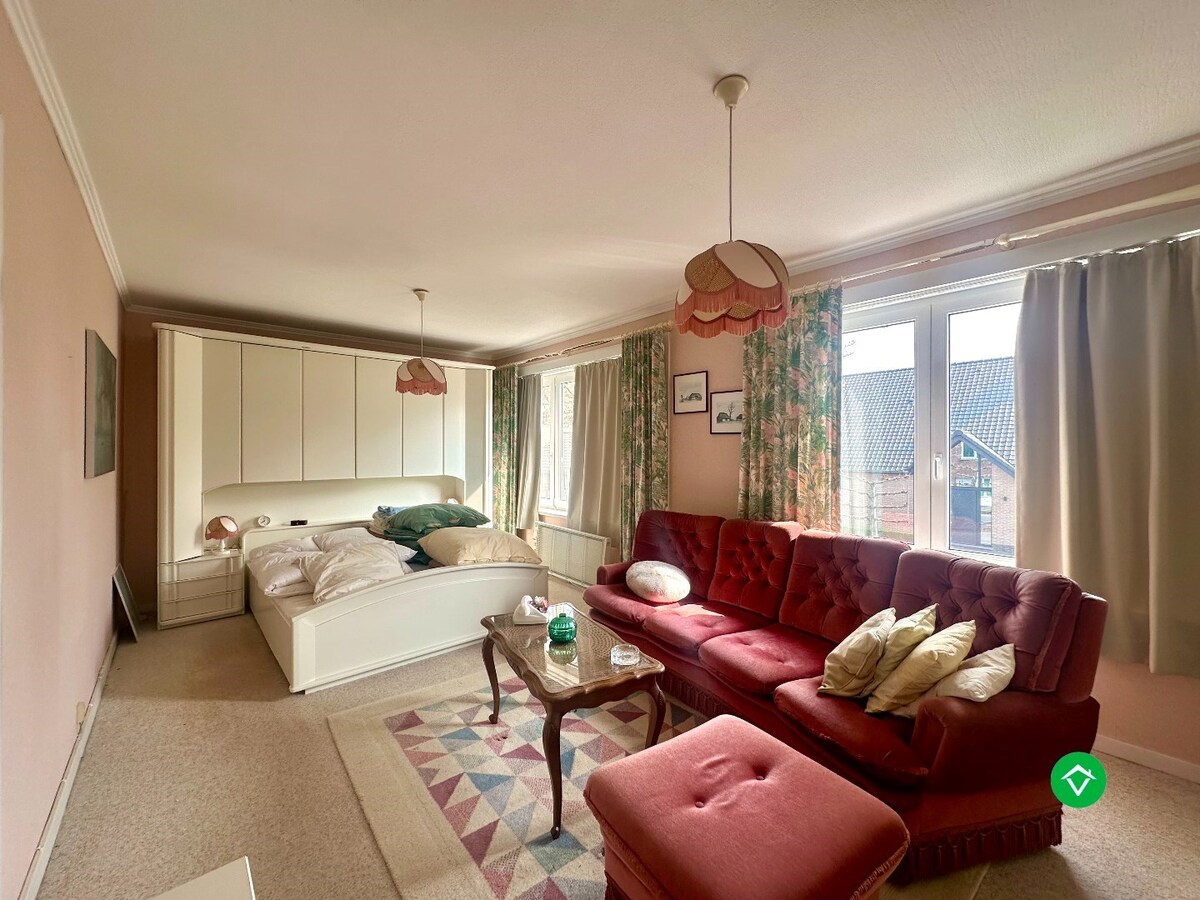 Charmante woning gelegen op een boogscheut van het centrum van Eernegem 