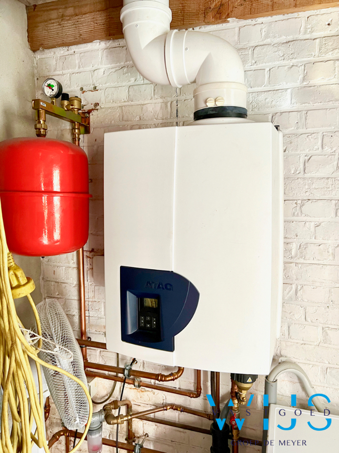 Toffe instapklare woning in hartje Eeklo ! 