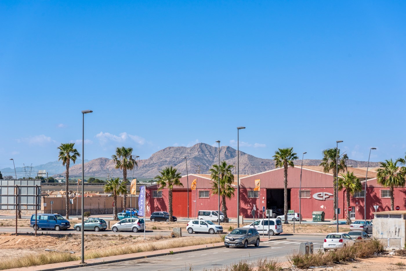 Nieuwbouw villa met 3 slaapkamers en privé zwembad  - Los Alcazares 