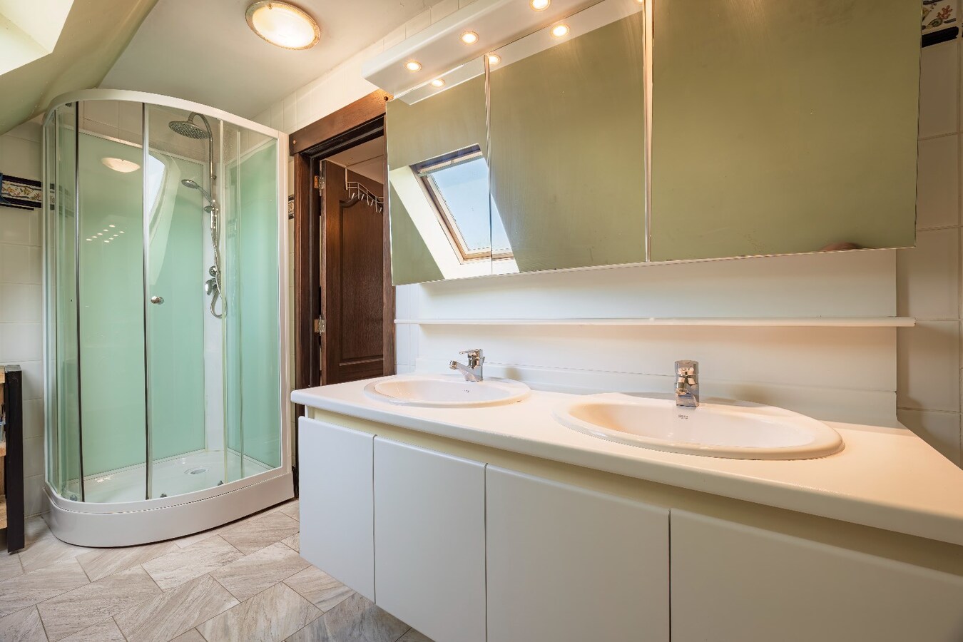 Ruime open bebouwing op perceel van 1.100m² te Dudzele 