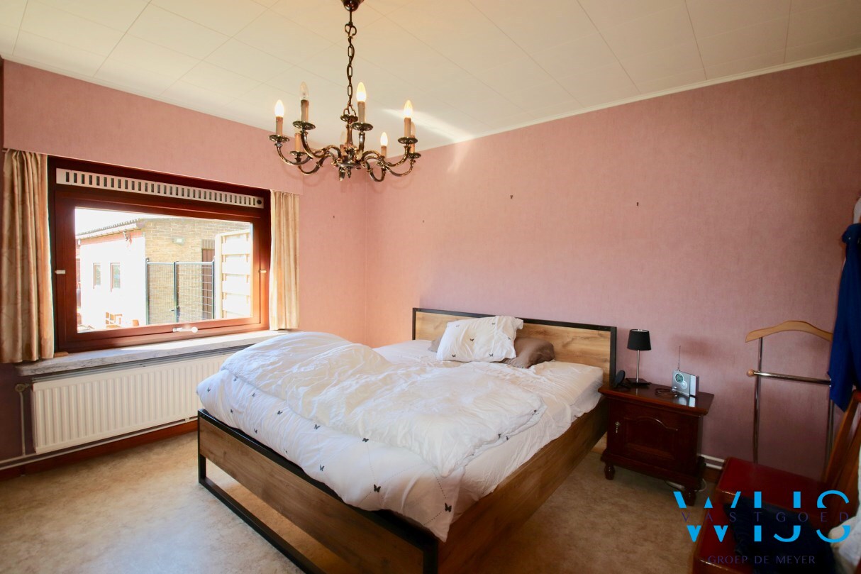 Enorm goed gelegen bungalow op een TOPperceel van 849 m² 