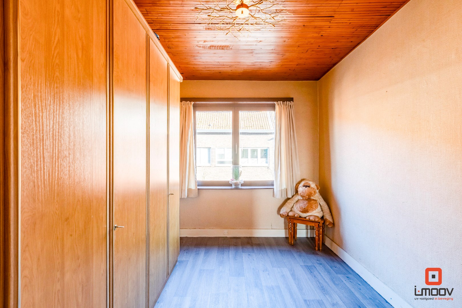 Ruime gezinswoning met grote tuin en ideale bereikbaarheid 