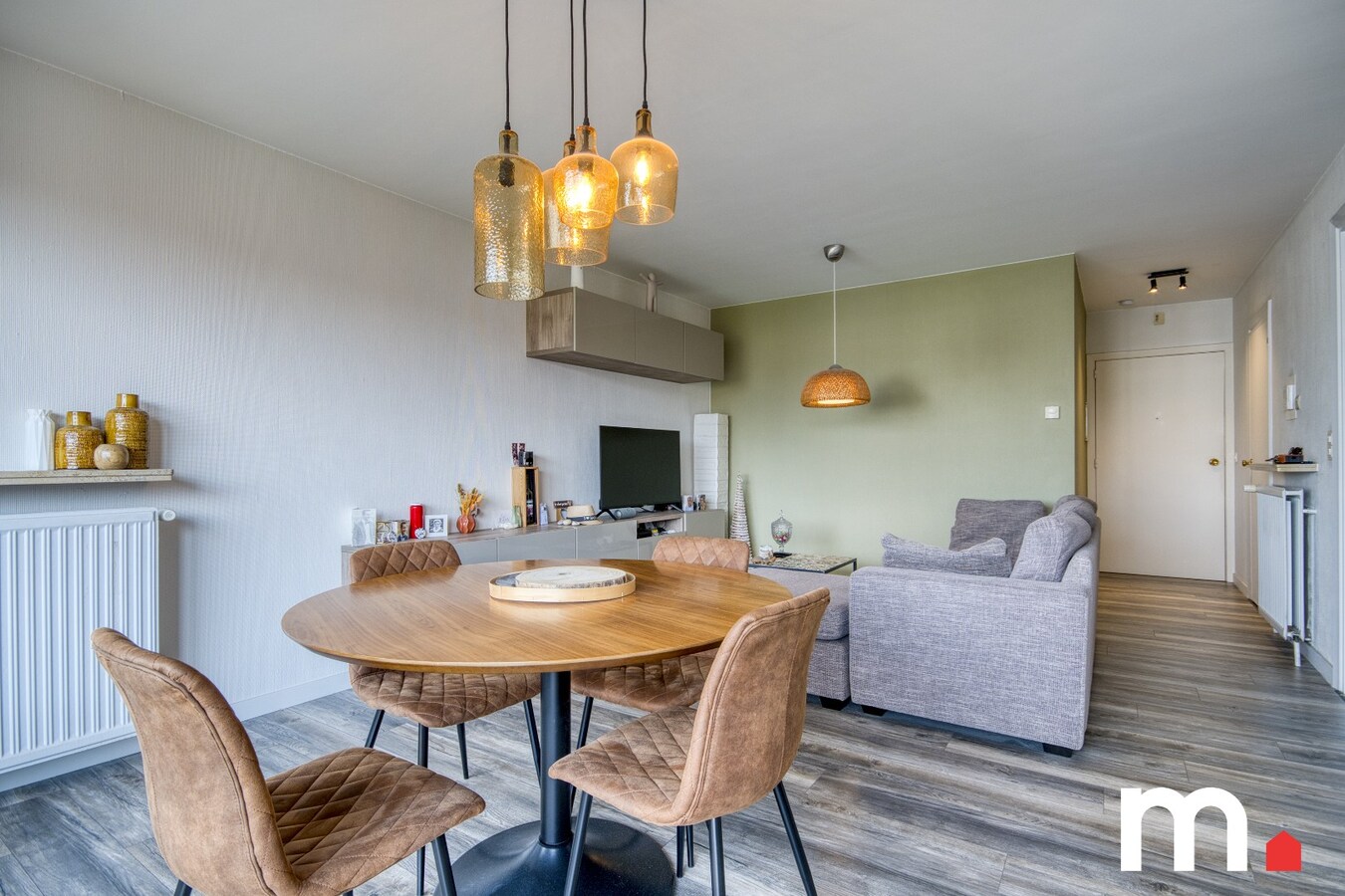 Lichtrijk instapklaar appartement  te Roeselare! INVESTERINGSOPPORTUNITEIT ! 