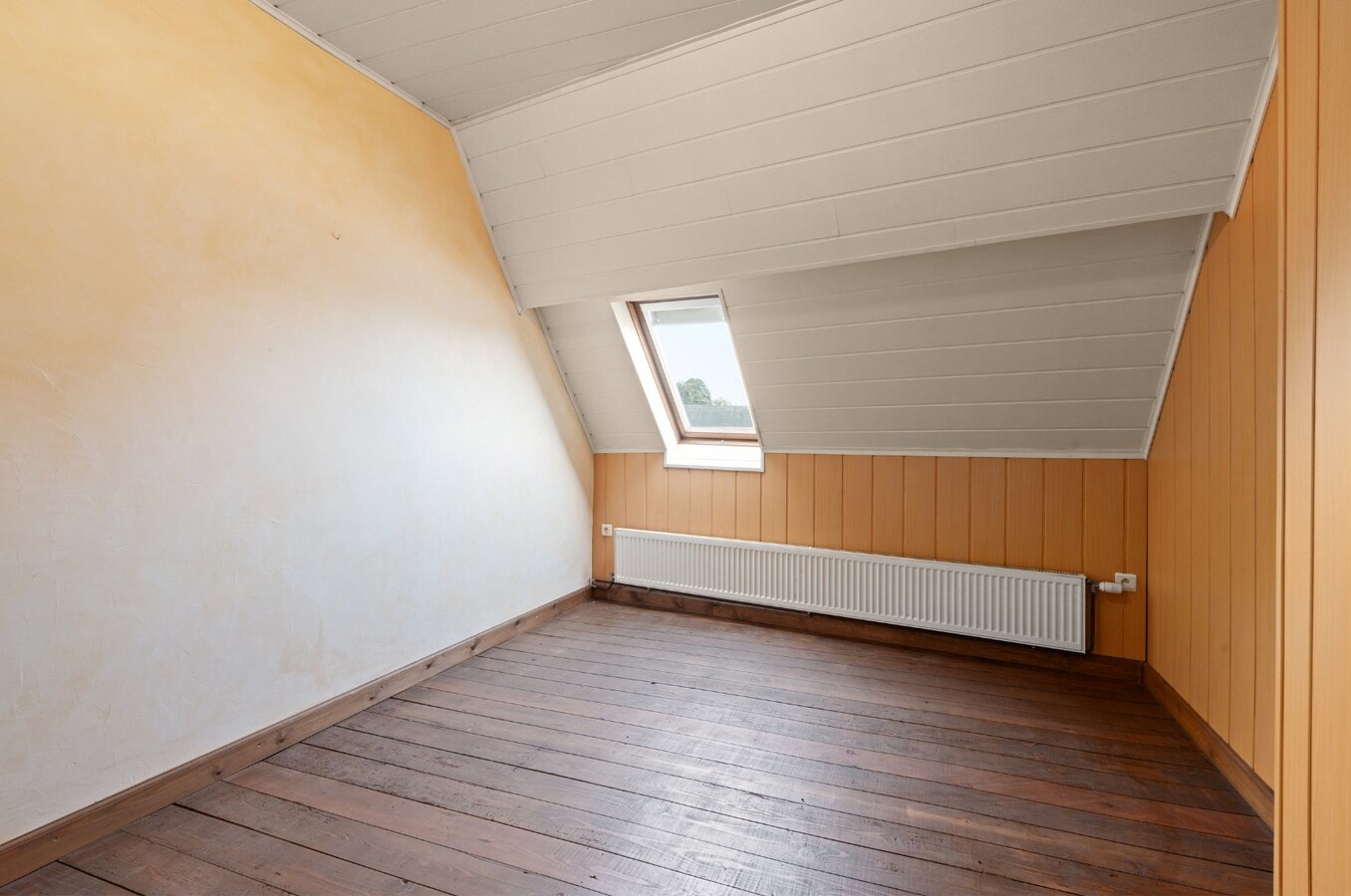 Handelswoning in centrum Zomergem! 