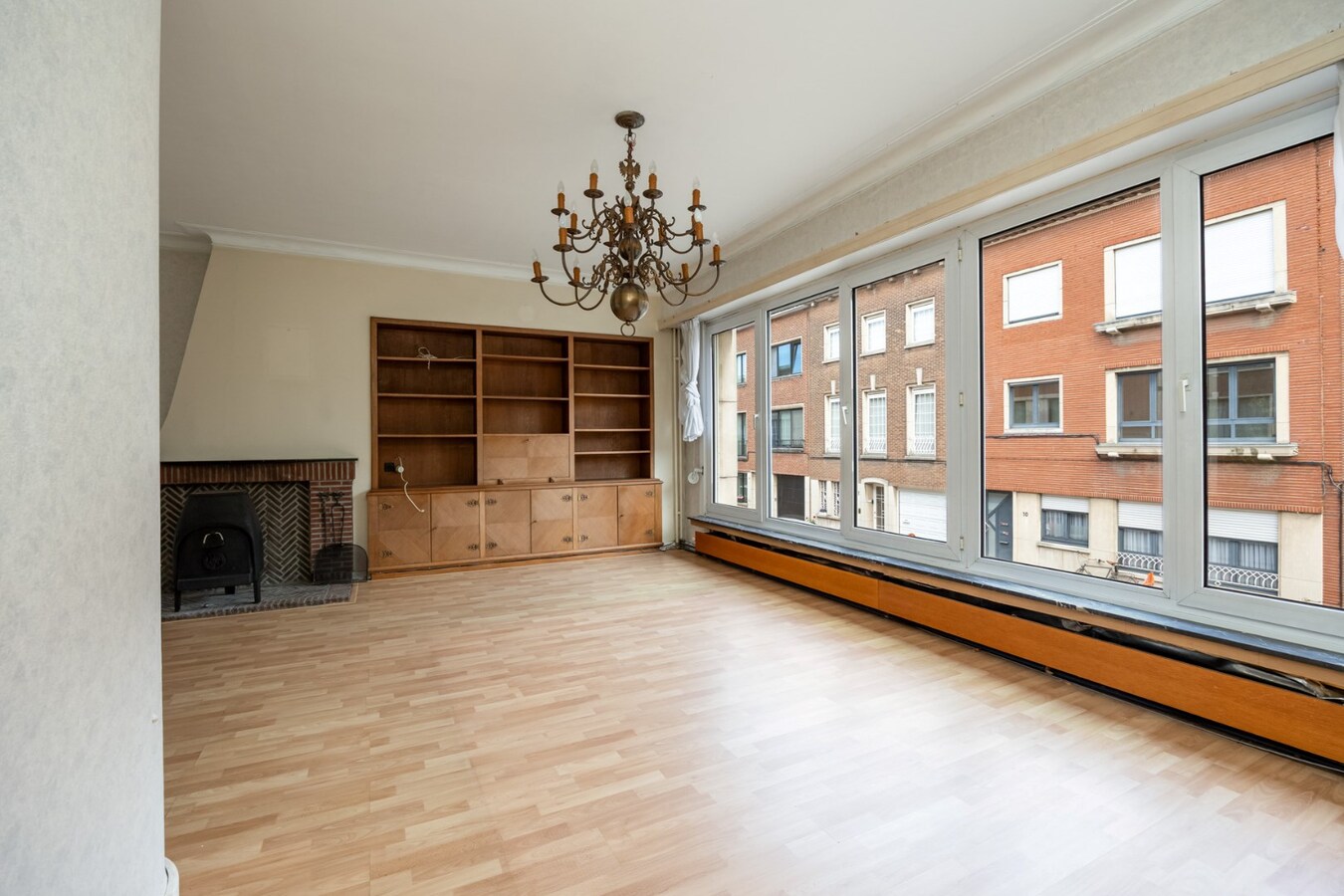 Te renoveren bel-étage met tuin in de Tentoonstellingswijk! 