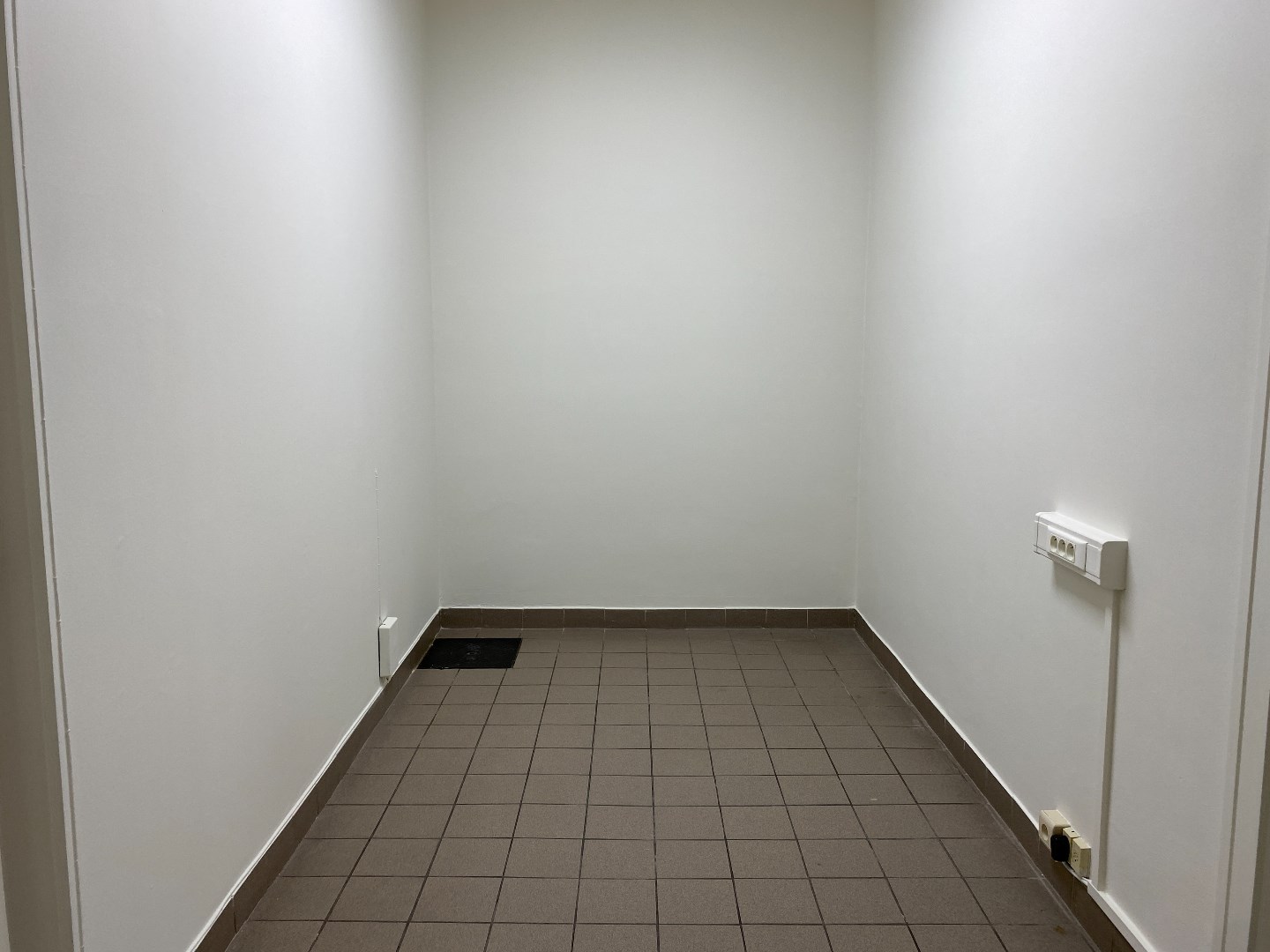 Commercieel handelspand op de Grote Steenweg te Olsene 