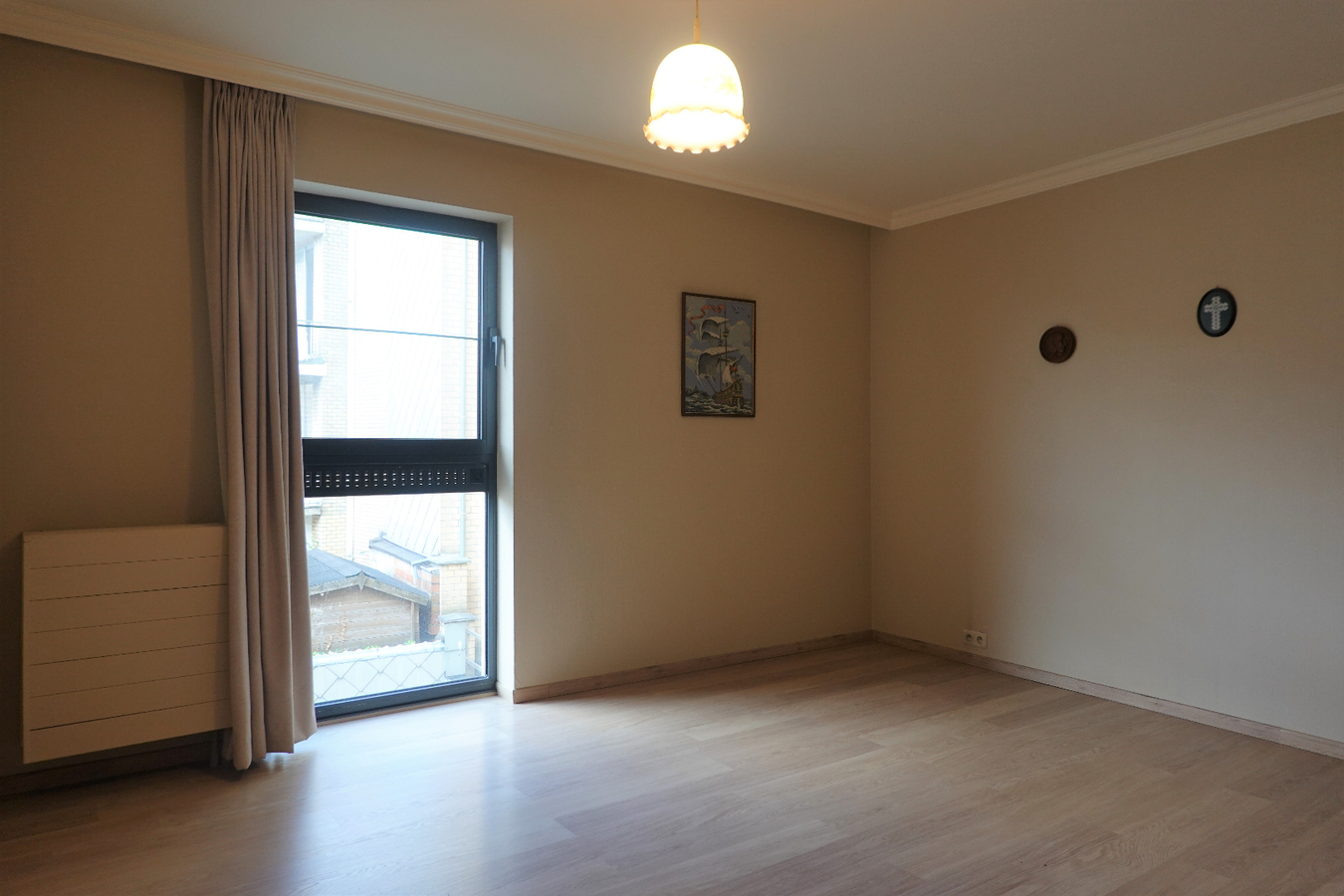 Ruim, instapklaar appartement met garagebox 