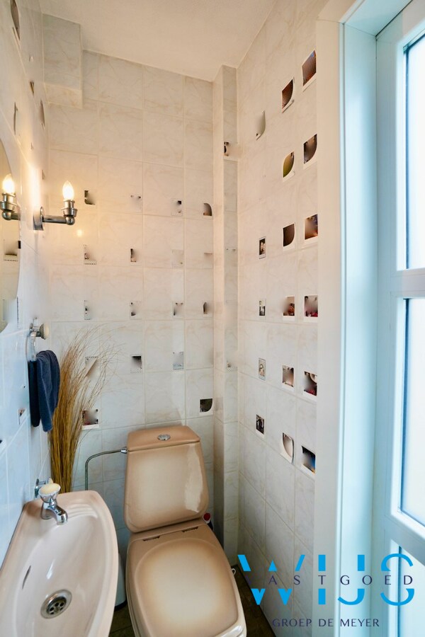 Ruime gezinswoning met 5 slaapkamers te Zelzate! 