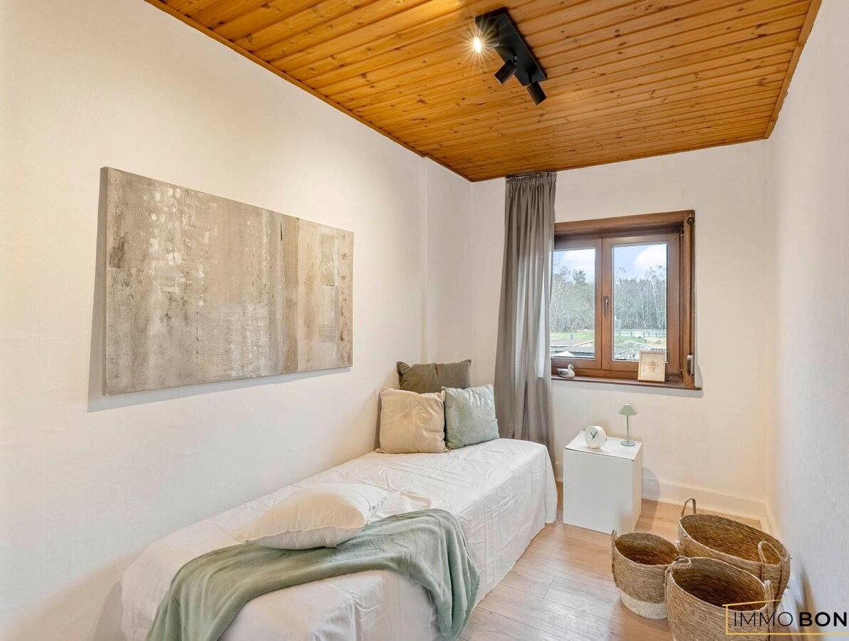 Instapklare gezinswoning met 3 slaapkamers, tuin en garage te Genk 