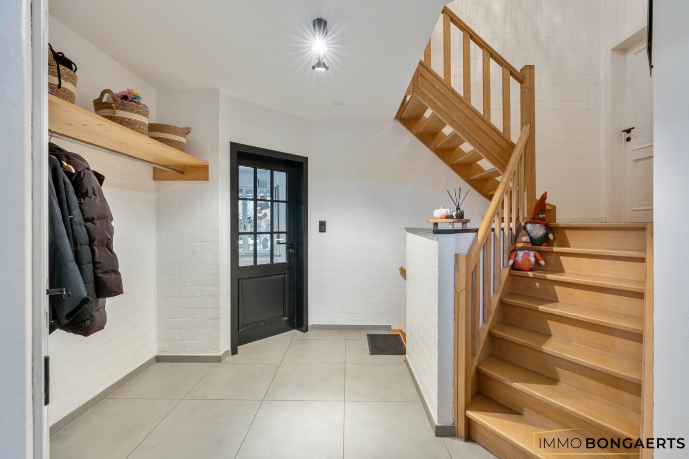 Ruime woning met 5 slaapkamers 