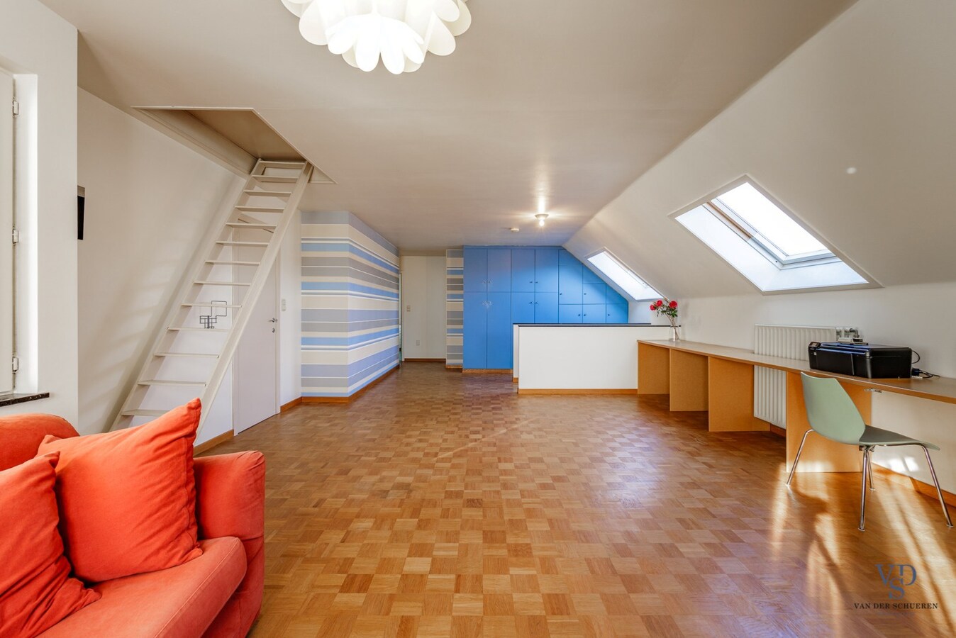 Ruim en eigentijds wonen. 