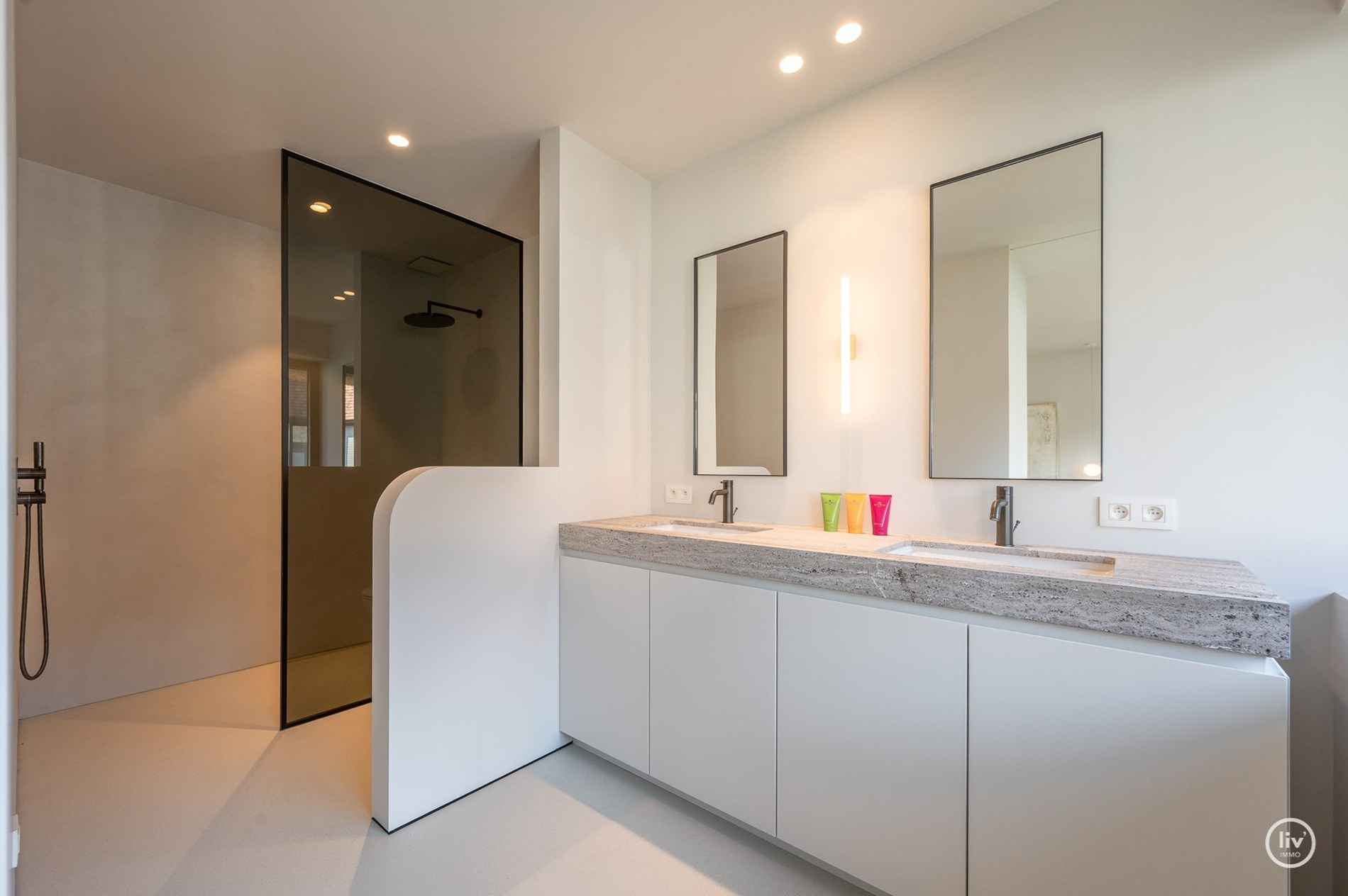 Exclusieve nieuwbouwvilla in Duinenwater met perfecte zonoriëntatie. 