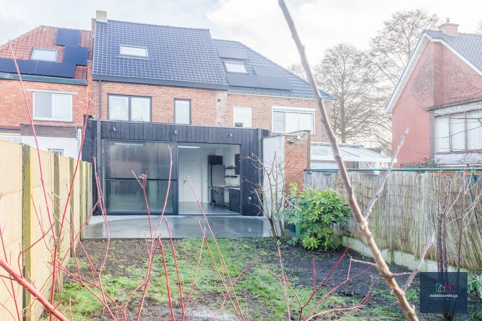 Instapklare eigendom met tuin te Mariakerke 