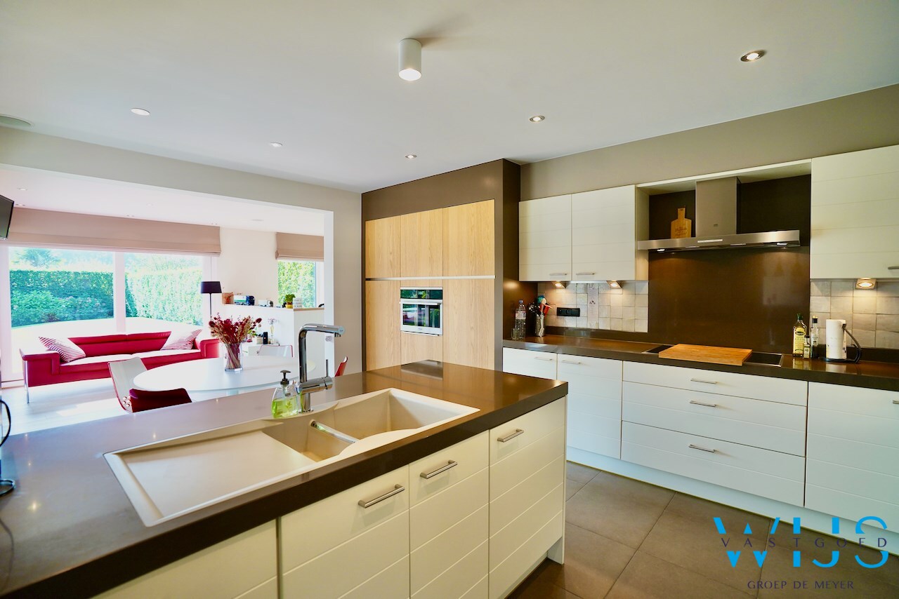 Schitterende gezinswoning op 835 m² te Knesselare 