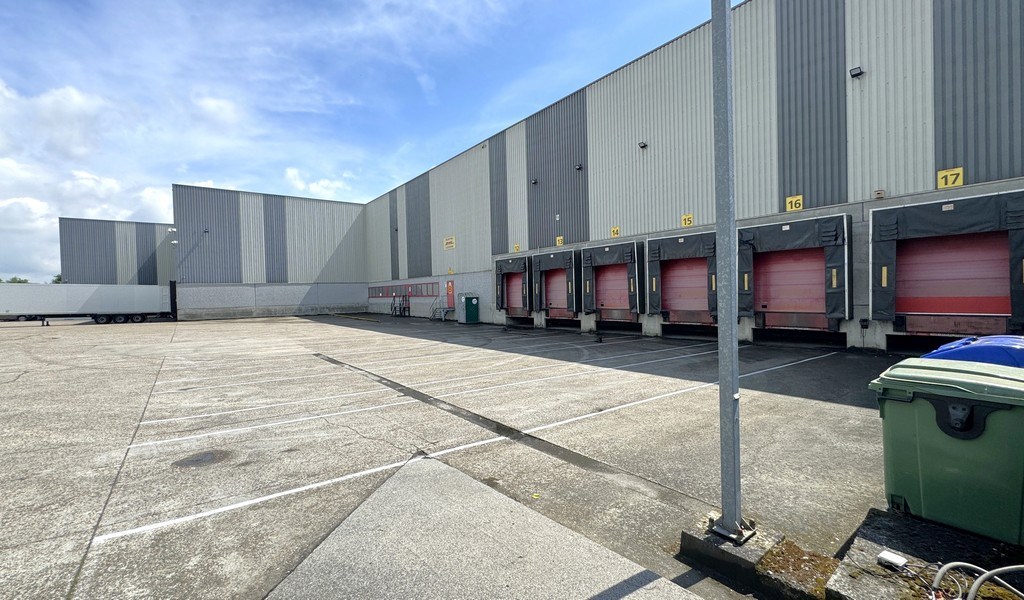 Logistiek gebouw te huur in industriezone Mechelen-Noord