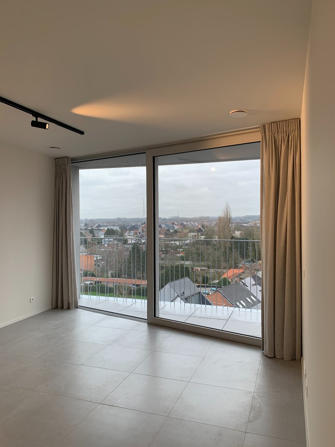 Appartement met 2 slaapkamers en terras. 
