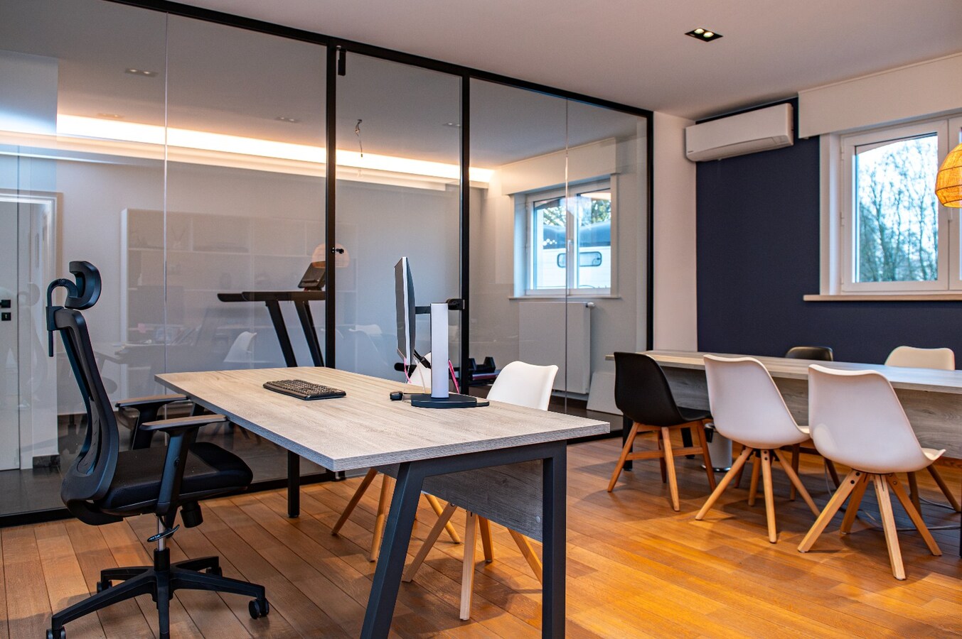 Prachtige landelijke villa met zwemvijver en paardenfaciliteiten 13.459m² 