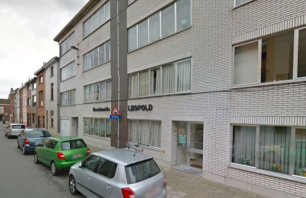 Ruim appartement met garage! 