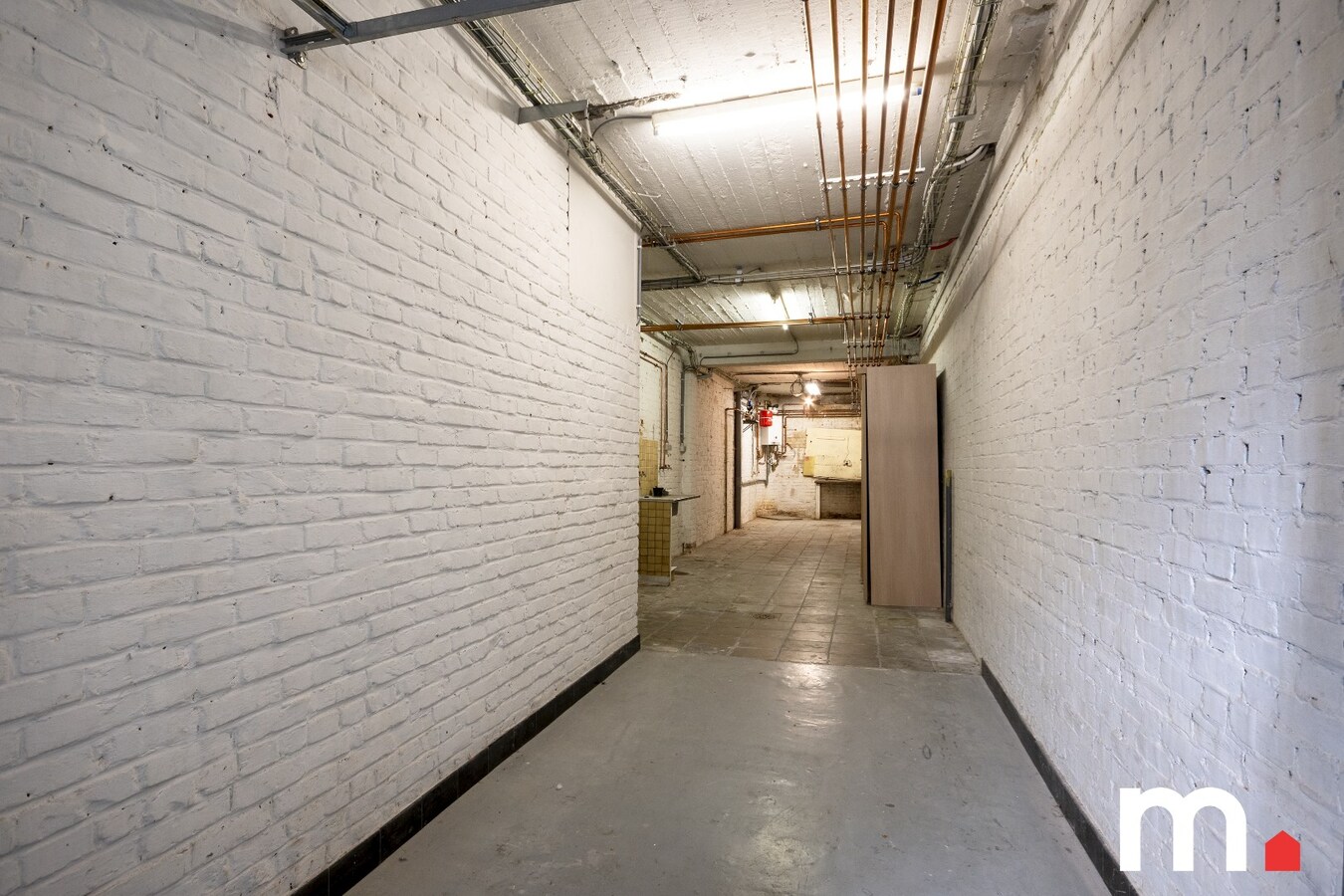 Woning te Kortrijk nabij het centrum met garage op TOPLOCATIE ! 