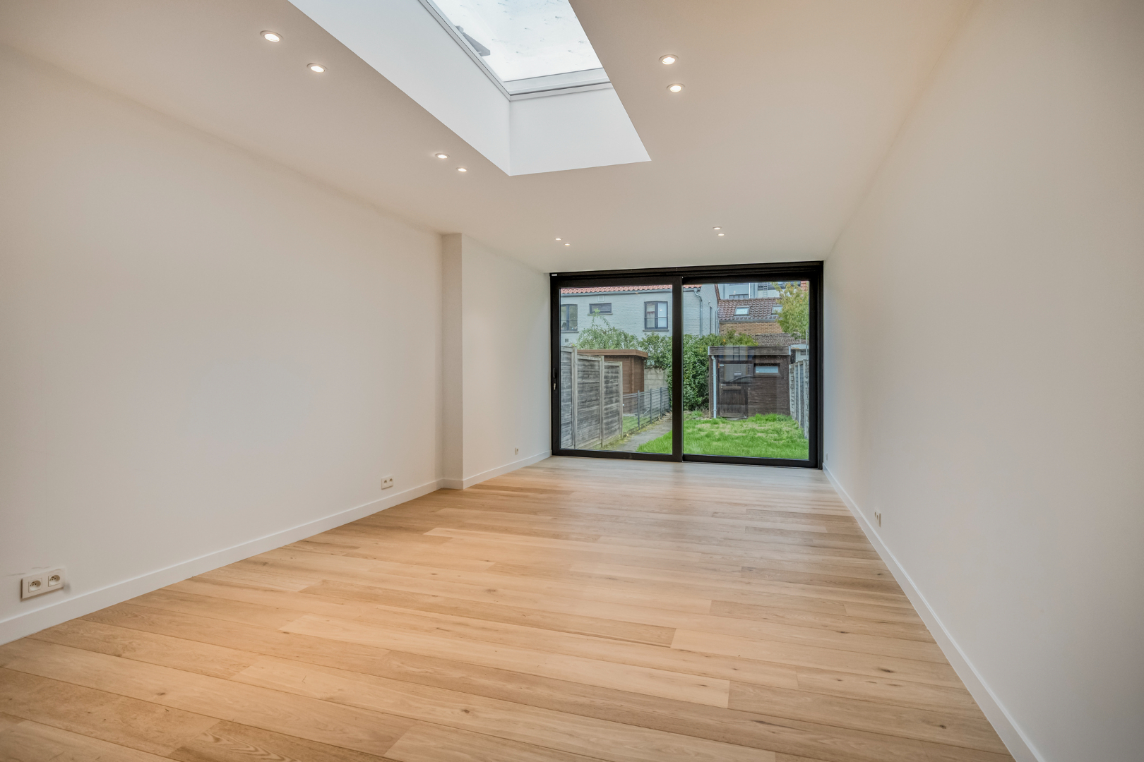 In 2026 volledig gerenoveerde woning in rustige straat - EPC A 