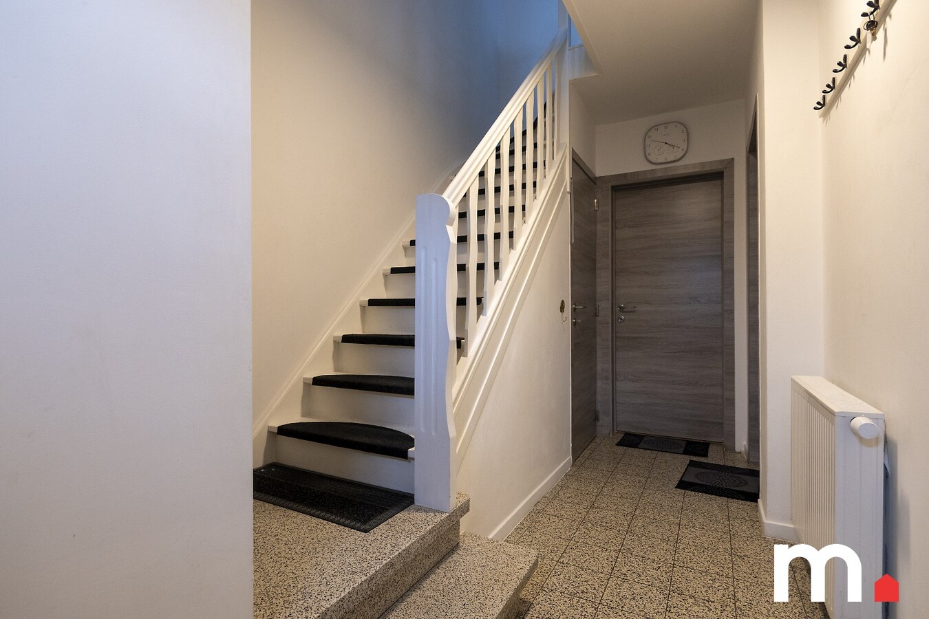 Instapklare woning te Ingelmunster met 3 slaapkamers en uitweg achteraan! 